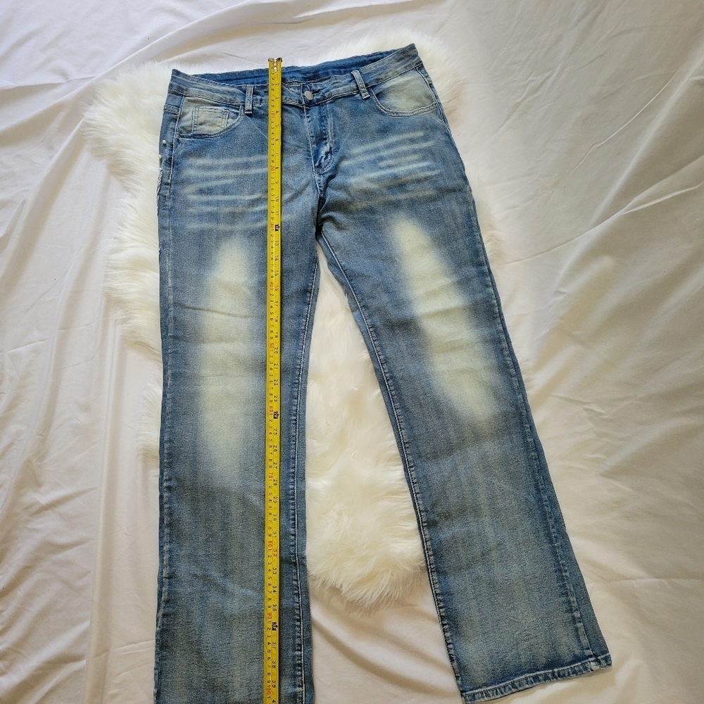 Elegant Light Blue Straight Jeans - Picture 3 of 13